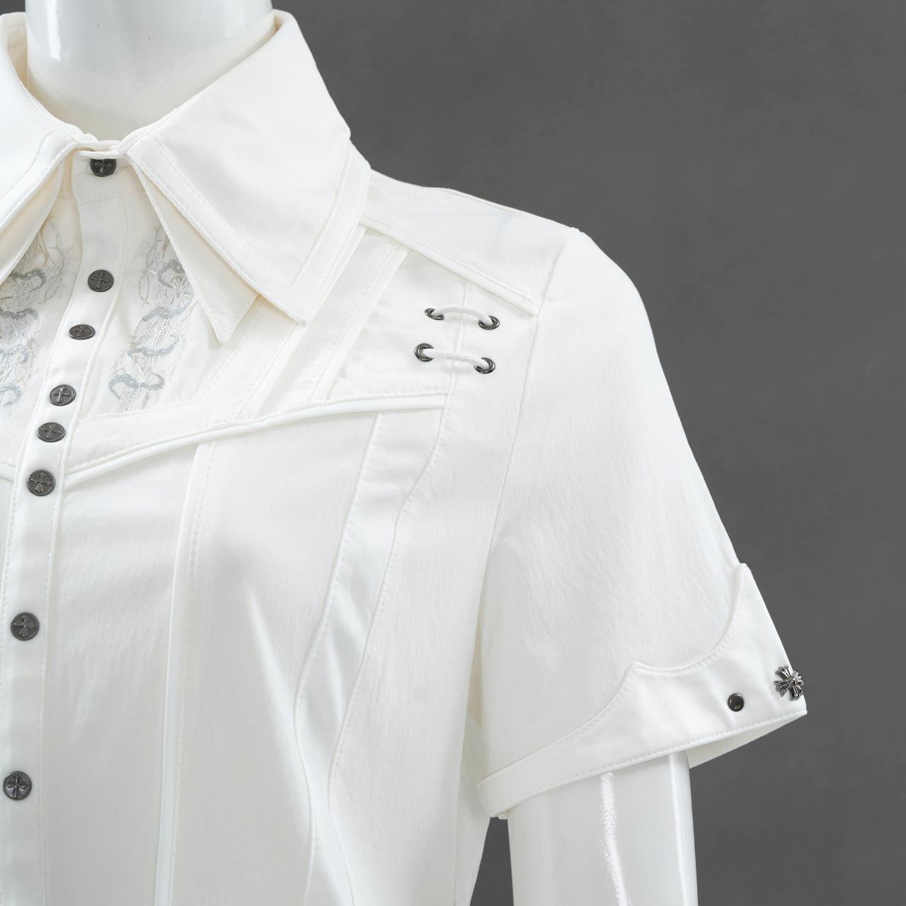 Echoes of Apocalypse 半袖ブラウス