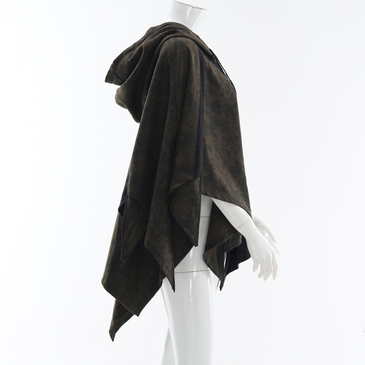 Echoes of Apocalypse マント