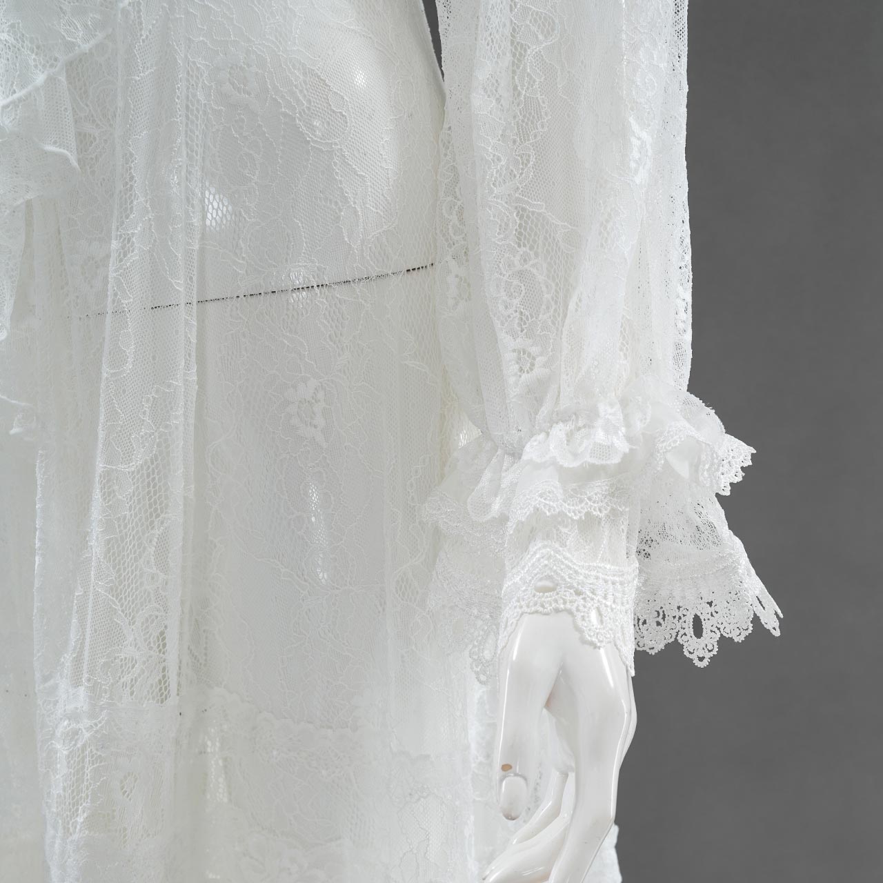 Midnight Masquerade レースカーディガン